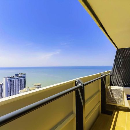 Black Sea Apartment In Orbi City Batumi Exterior foto