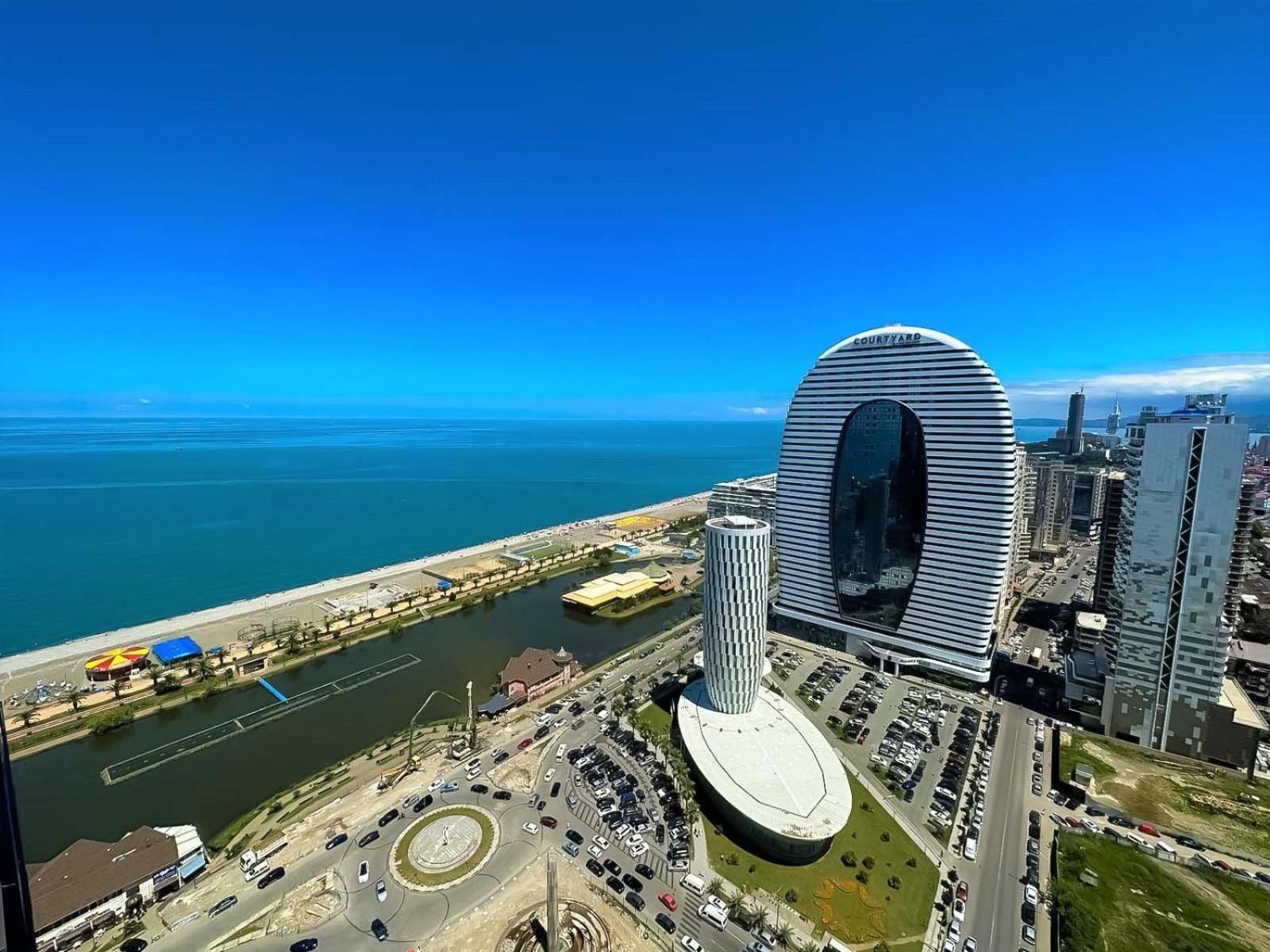 Black Sea Apartment In Orbi City Batumi Exterior foto